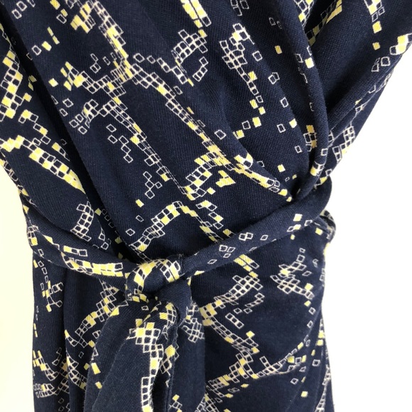 DVF Grid Print Blue Sigourney Wrap Dress - Picture 4 of 11